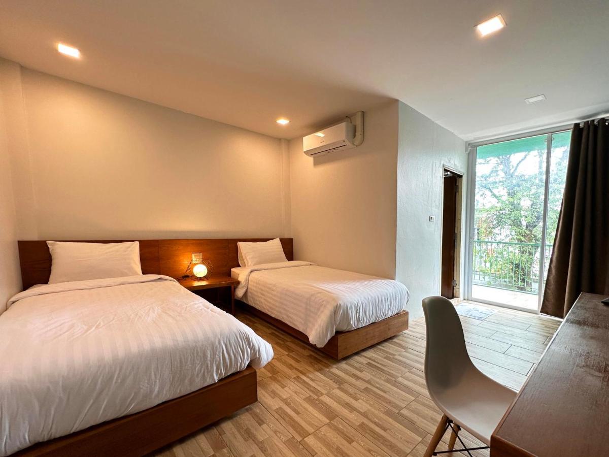 Plernpetch Hotel Surat Thani Ngoại thất bức ảnh