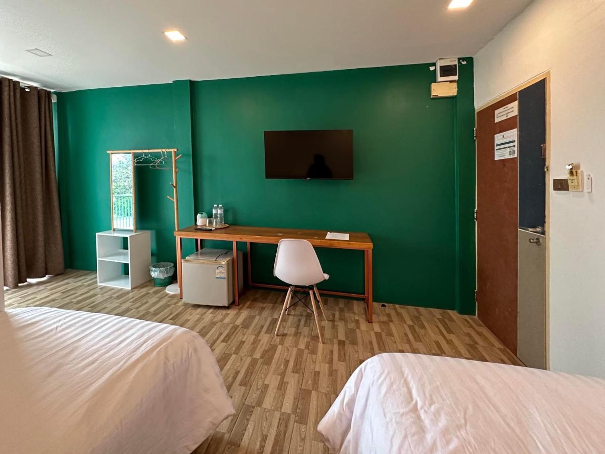 Plernpetch Hotel Surat Thani Ngoại thất bức ảnh