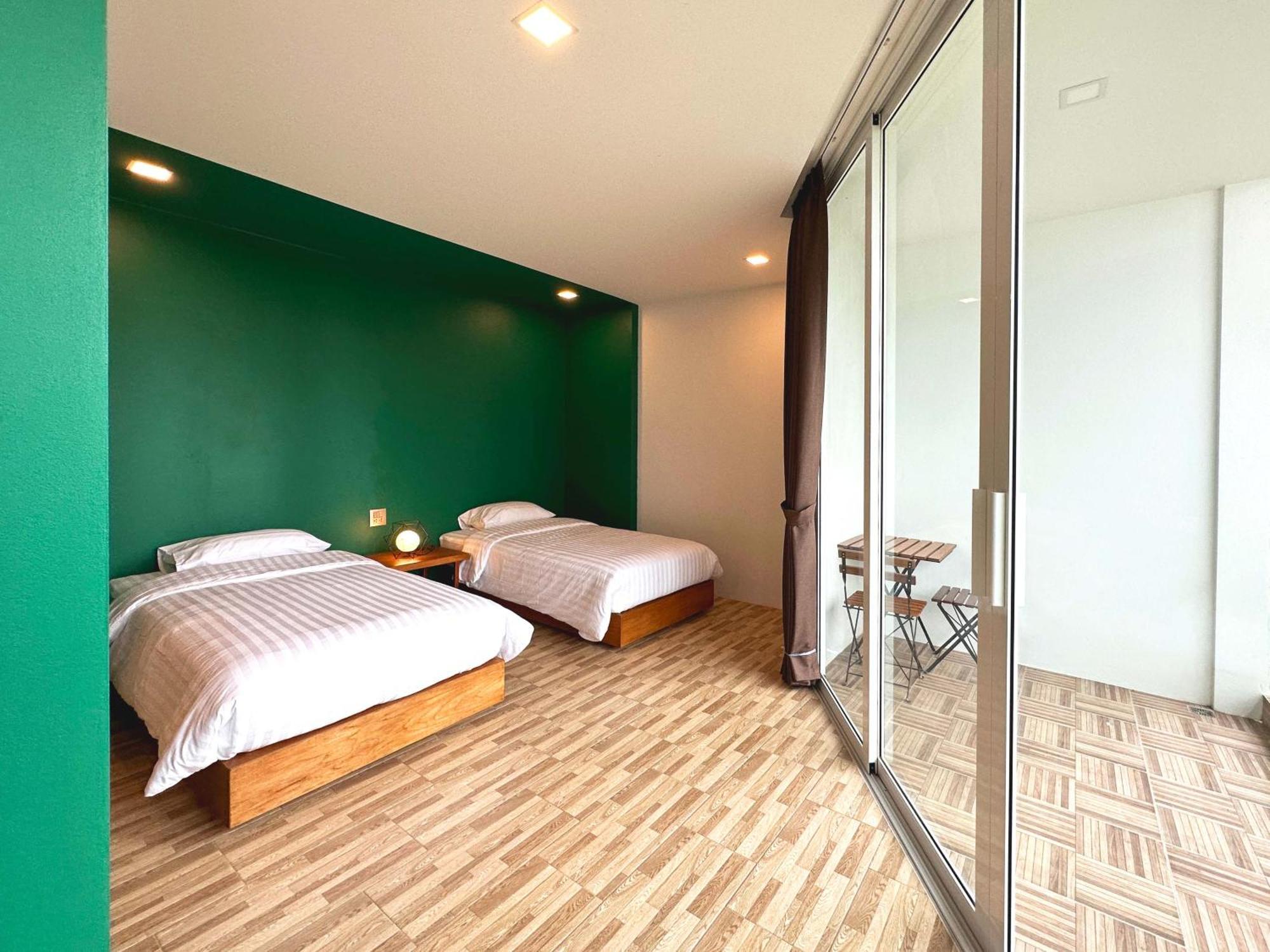 Plernpetch Hotel Surat Thani Ngoại thất bức ảnh