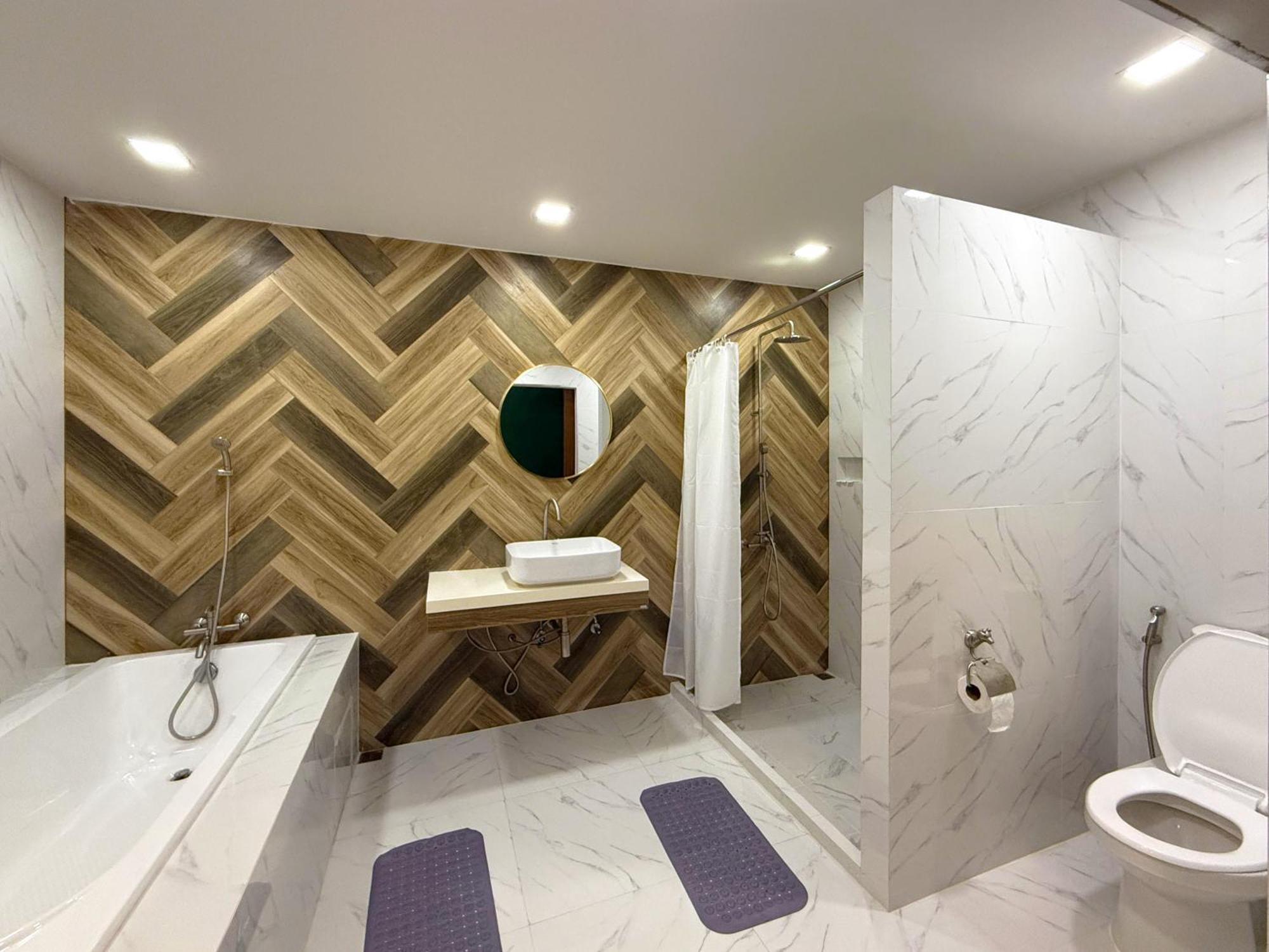 Plernpetch Hotel Surat Thani Ngoại thất bức ảnh