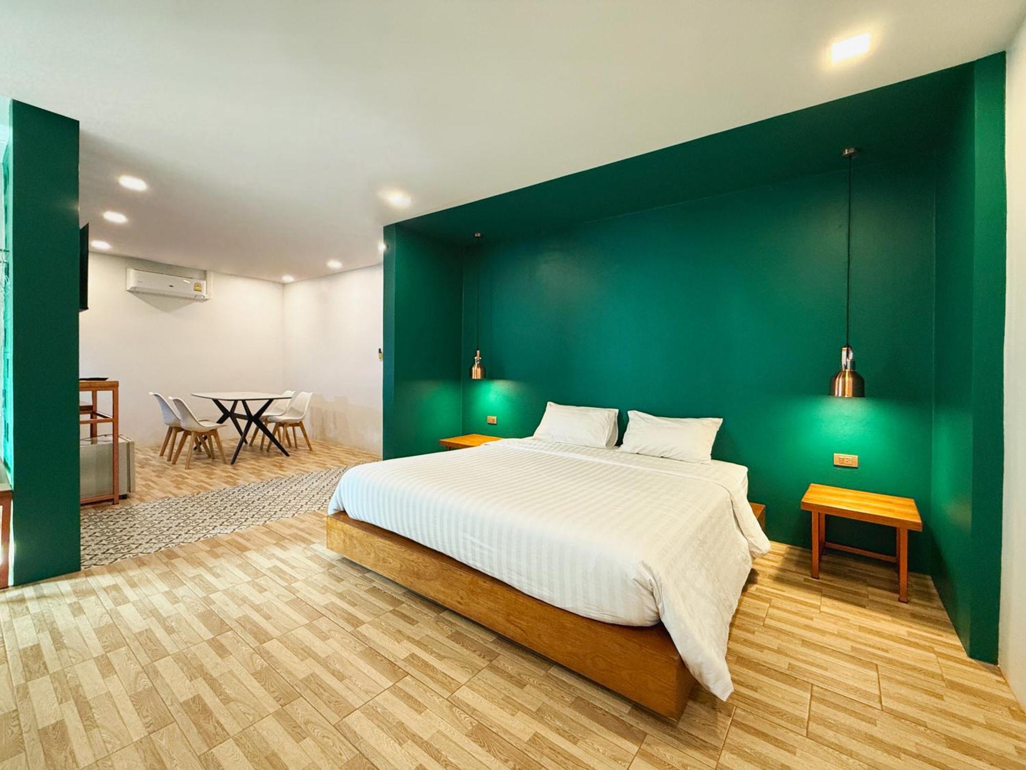 Plernpetch Hotel Surat Thani Ngoại thất bức ảnh